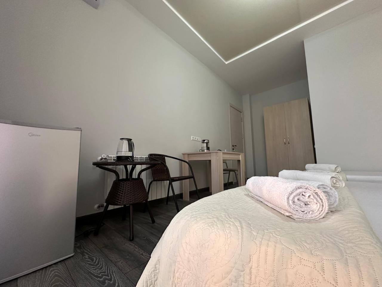 Guest House 99 Batumi Bagian luar foto